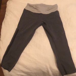 Lululemon Capri exercise pants